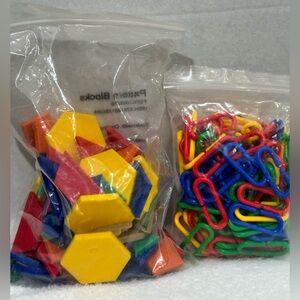 Multicolor Linking Chains & Geometric Shape Blocks - Kids Building Set